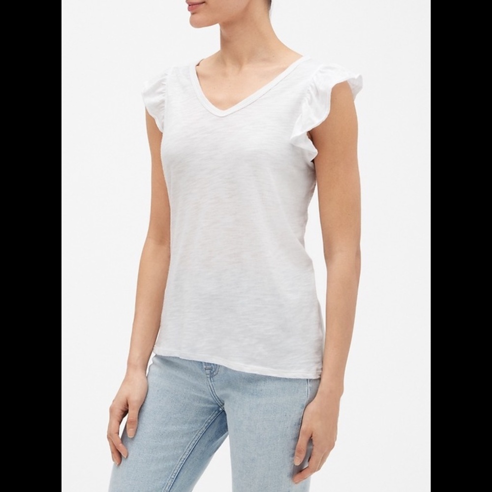 GAP Sleeveless Easy Ruffle V-Neck Tee
